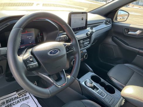 Used 2023 Ford Escape ST-Line Select image 18