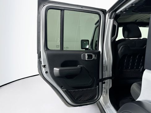 Used 2023 Jeep Wrangler Unlimited Rubicon 4xe image 26