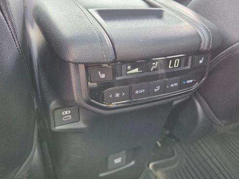 Used 2026 Toyota Grand Highlander AWD Hybrid image 13