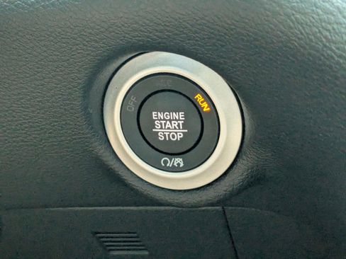 New 2026 Chrysler Voyager LX image 41