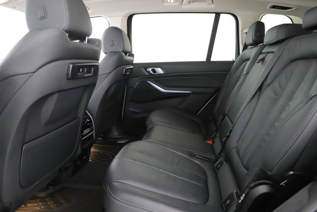 Used 2019 BMW X7 xDrive40i w/ Cold Weather Package AWD/4WD image 34