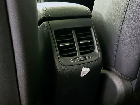 Used 2022 Kia Niro EX Premium image 14