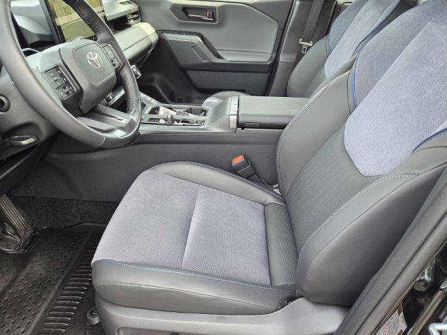 Certified 2026 Toyota RAV4 XSE w/ Panoramic Sun Roof Package AWD/4WD image 22