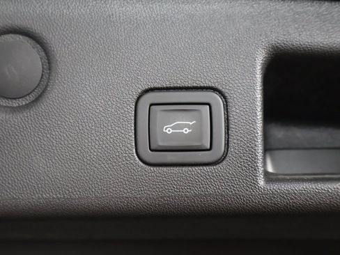 Used 2024 Chevrolet Equinox LT image 20