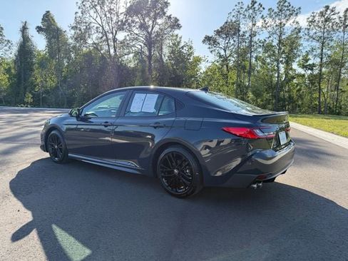 Used 2026 Toyota Camry SE image 3