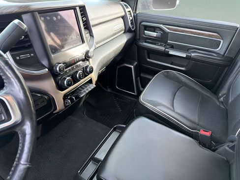 Used 2019 RAM 2500 Laramie image 27