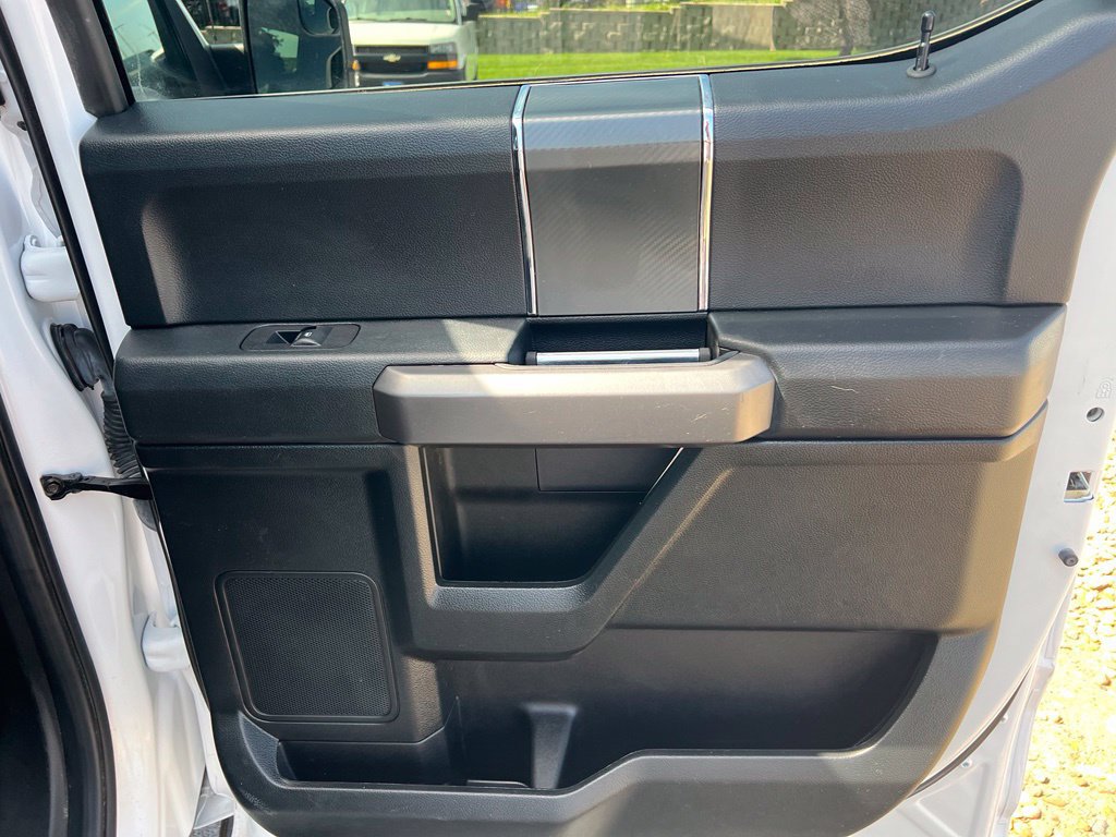 Used 2019 Ford F150 XLT w/ Equipment Group 302A Luxury AWD/4WD image 25