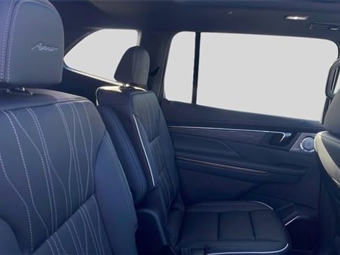 New 2026 Buick Enclave Avenir w/ Super Cruise Package image 23