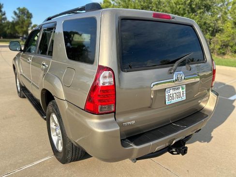 Used 2008 Toyota 4Runner SR5 image 8