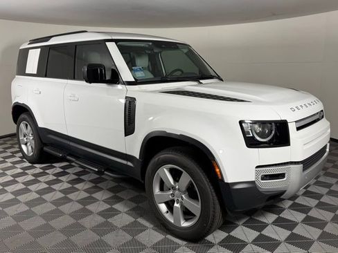 New 2025 Land Rover Defender 110 S image 8