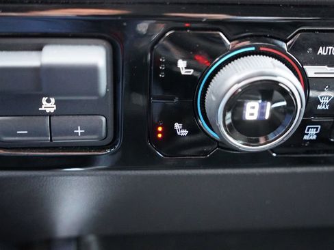 Certified 2023 Chevrolet Silverado 1500 RST image 28