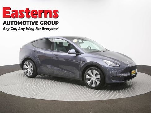 Used 2021 Tesla Model Y Long Range AWD/4WD image 39