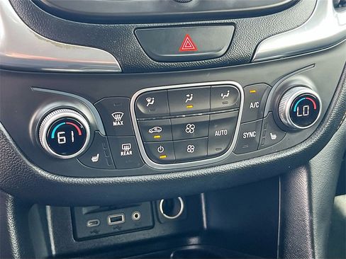 Used 2020 Chevrolet Equinox Premier w/ Premier Redline Edition image 15