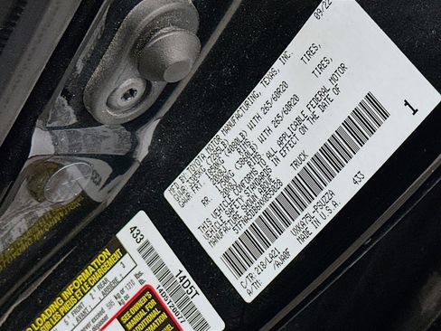 Used 2022 Toyota Tundra Platinum w/ Advanced Package image 12