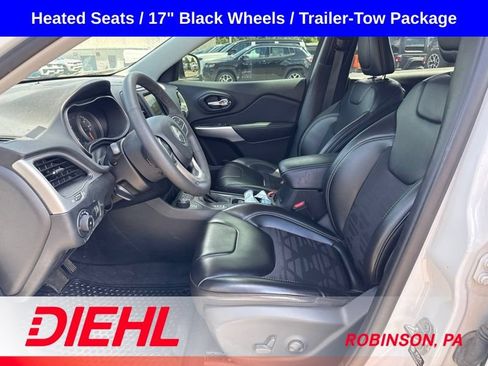 Used 2022 Jeep Cherokee Latitude w/ Trailer Tow Group AWD/4WD image 9