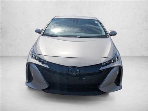 Used 2021 Toyota Prius Prime XLE w/ Carpet Mat Package (TMS) FWD image 2