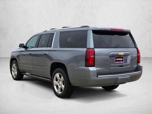 Used 2018 Chevrolet Suburban Premier AWD/4WD image 7