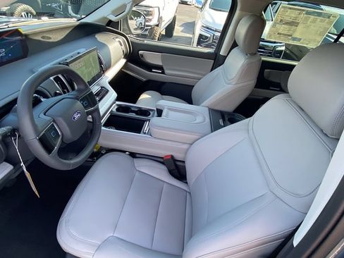 New 2027 Ford Expedition Active AWD/4WD image 18