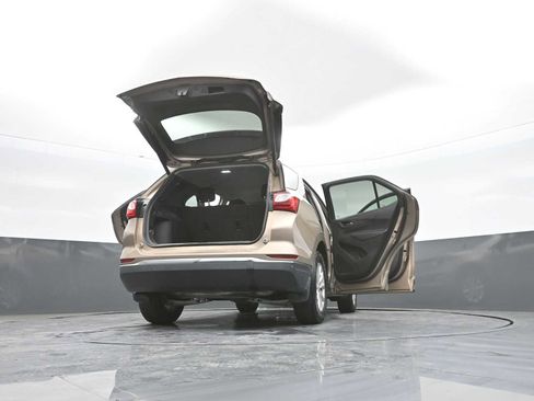 Used 2018 Chevrolet Equinox LT image 43