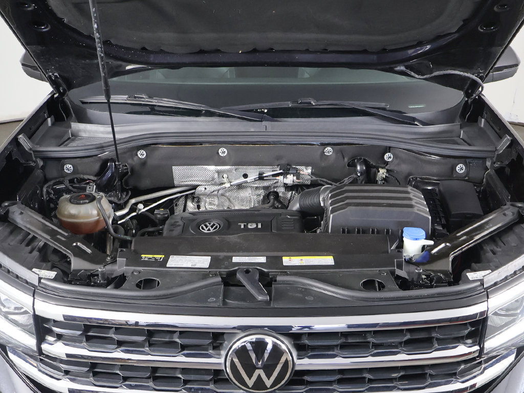 Used 2023 Volkswagen Atlas Cross Sport SEL AWD/4WD image 23