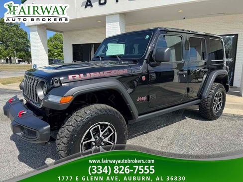 Used 2025 Jeep Wrangler Unlimited Rubicon w/ Convenience Group image 2