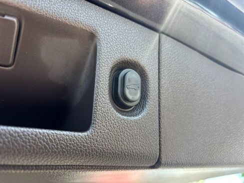 Used 2016 Chevrolet Tahoe LTZ image 19