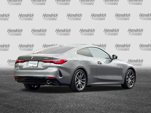 Used 2025 BMW 430i Coupe w/ Premium Package image 5