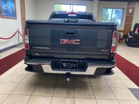 Used 2016 GMC Canyon SLE RWD image 3
