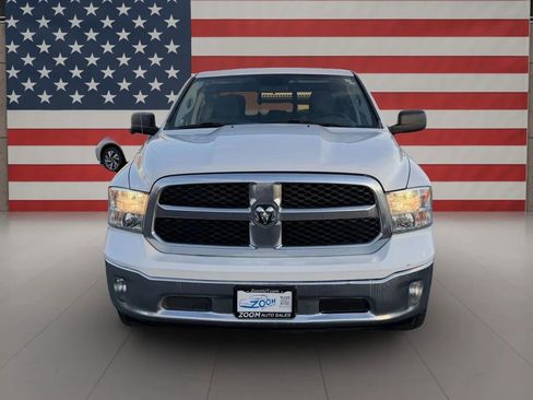 Used 2017 RAM 1500 Classic SLT image 2