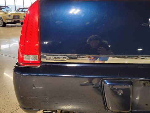 Used 2008 Cadillac DTS FWD image 10