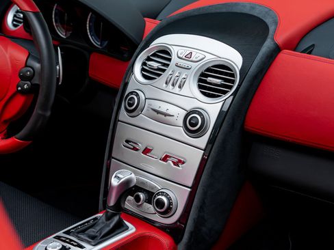 Used 2008 Mercedes-Benz SLR image 64