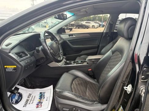 Used 2016 Hyundai Sonata Sport w/ Option Group 03 FWD image 11