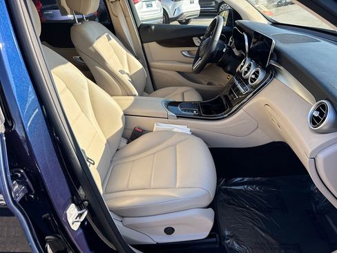 Used 2021 Mercedes-Benz GLC 300 image 13