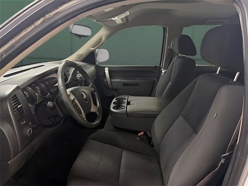Used 2013 Chevrolet Silverado 2500 LT image 11