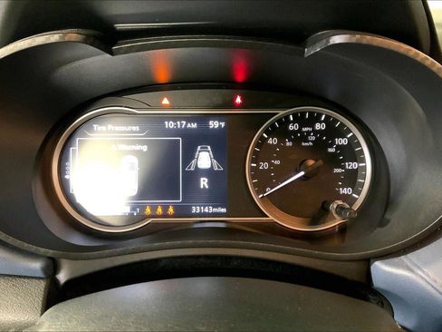 Used 2025 Nissan Versa SV image 20