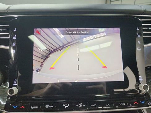 Used 2022 Jeep Wagoneer Series III w/ Premium Group I image 21