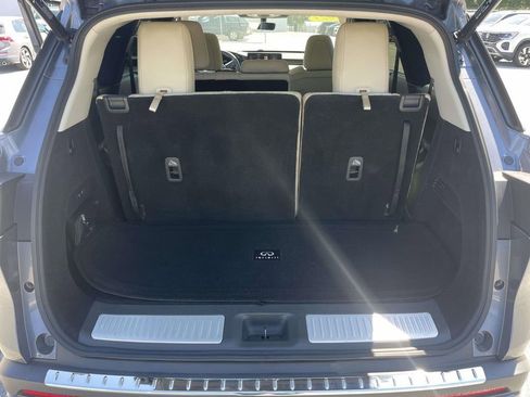 Used 2023 INFINITI QX60 Sensory w/ Cargo Package AWD/4WD image 8