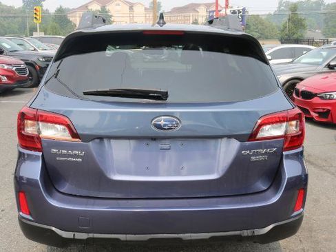 Used 2016 Subaru Outback 3.6R Limited AWD/4WD image 6