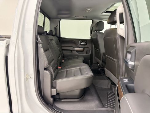 Used 2019 GMC Sierra 2500 Denali w/ Duramax Plus Package AWD/4WD image 28