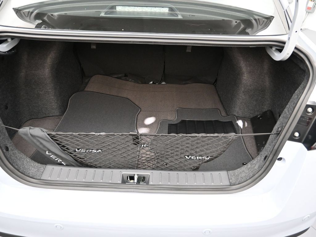 New 2025 Nissan Versa SV w/ Trunk Package FWD image 23