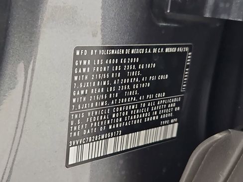 New 2025 Volkswagen Taos SE image 38