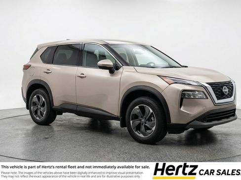 Used 2025 Nissan Rogue SV AWD/4WD image 1