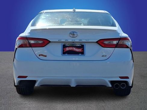 Used 2019 Toyota Camry SE w/ Carpet Mat Package FWD image 5