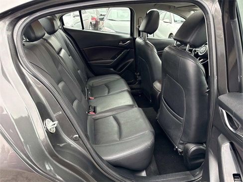 Used 2018 MAZDA MAZDA3 Grand Touring image 9