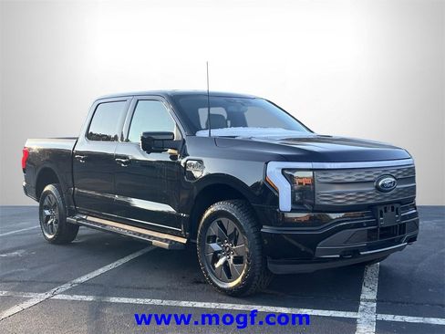 Certified 2022 Ford F150 Lightning Lariat image 4