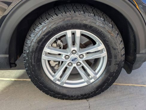 Used 2024 Ford Explorer XLT w/ Class IV Trailer Tow Package AWD/4WD image 11