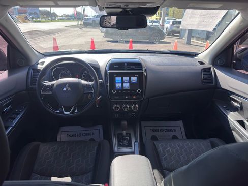 Used 2024 Mitsubishi Outlander Sport LE image 33