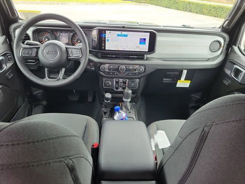 New 2026 Jeep Gladiator Sport AWD/4WD image 11