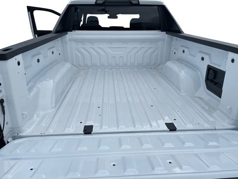 New 2026 Chevrolet Silverado EV LT image 22