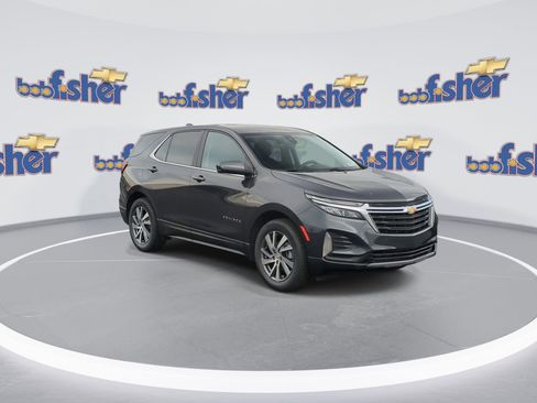 Certified 2022 Chevrolet Equinox LT image 2